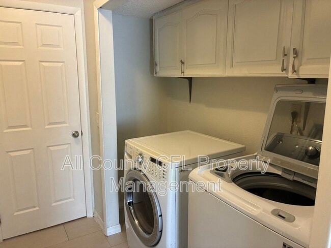 Building Photo - 3050 Autumn Ct