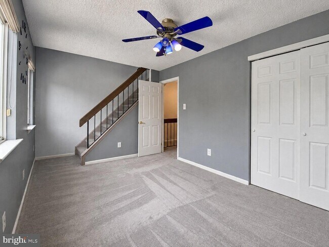Building Photo - 326 Brigade Ct