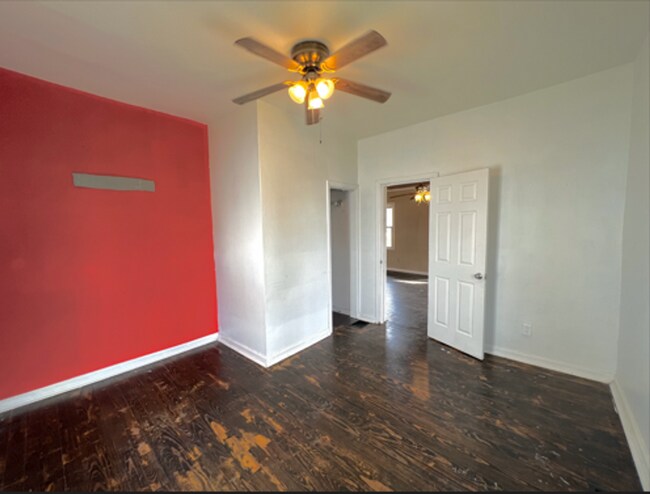 Building Photo - George St Duplex