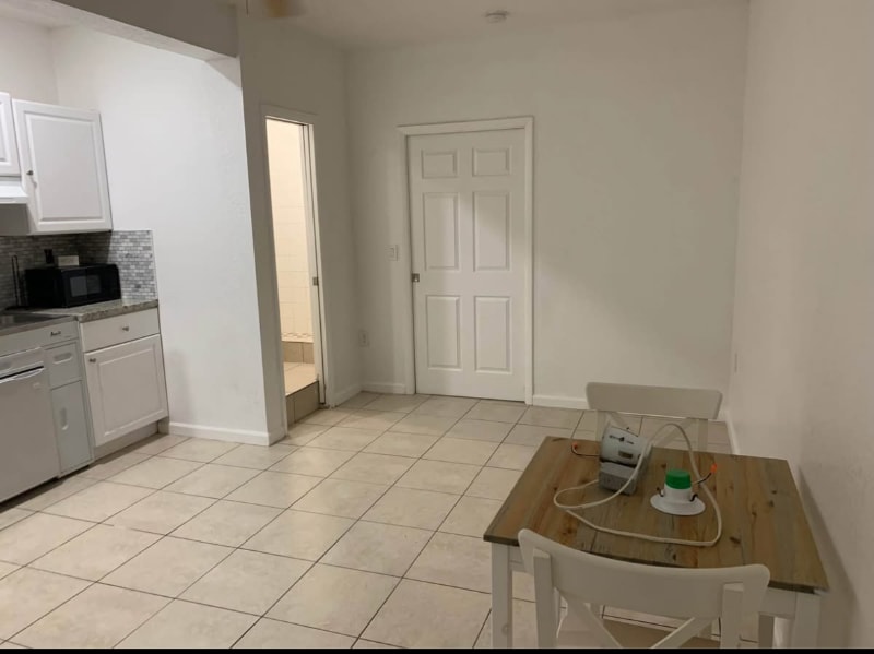 Building Photo - 973 NW 9th Ct