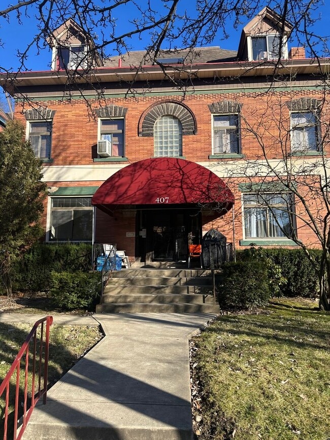 Primary Photo - 407 S Aiken Ave
