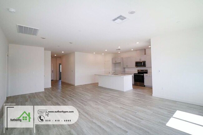 Building Photo - 3012 Legend Ln