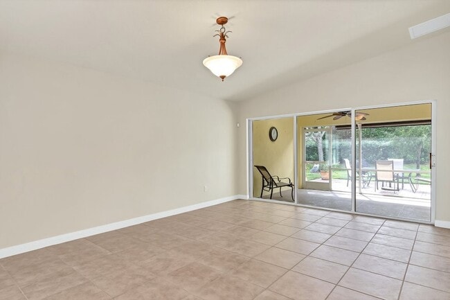 Building Photo - 4969 Corsica Square