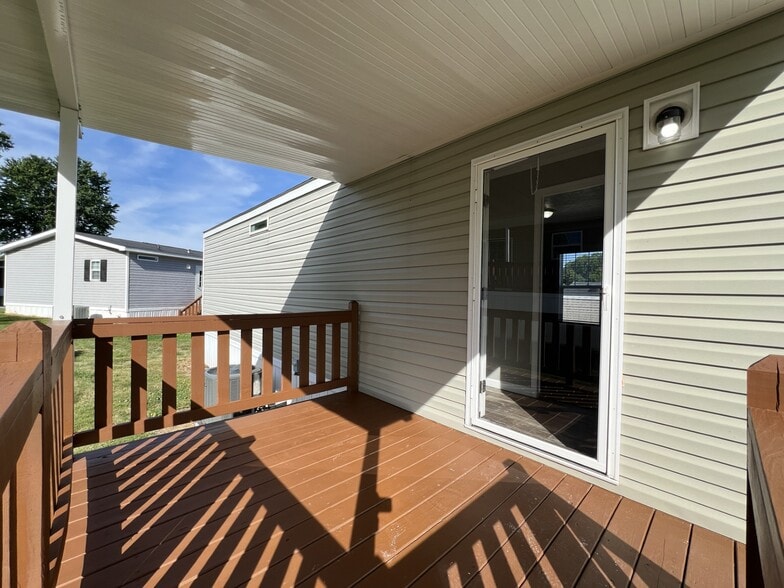 Building Photo - 53 Sugar Maple Dr