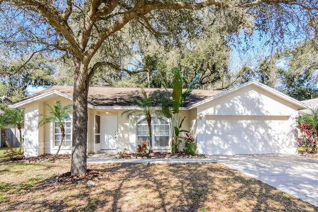 Building Photo - 306 Carriage Crossing Cir