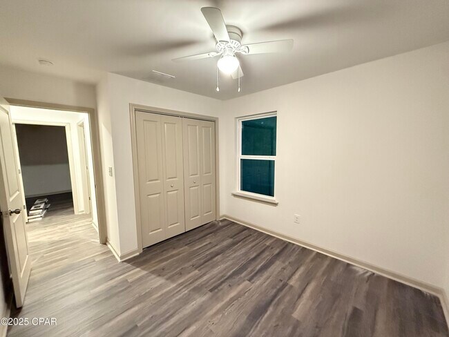 Building Photo - 404 N Church Ave