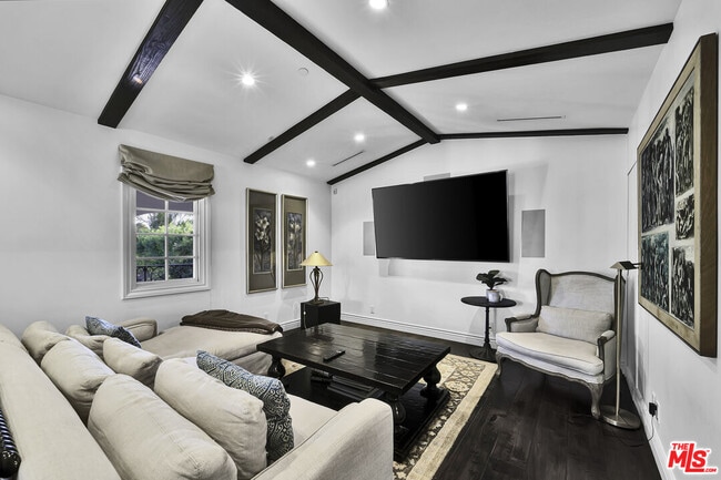 Building Photo - 1203 Park Way