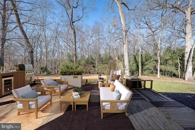 Building Photo - 39 Fairview Rd