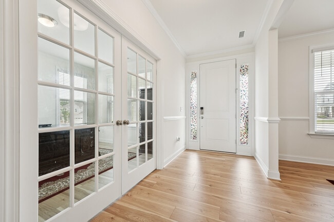 Building Photo - 200 Cloud Berry Ln