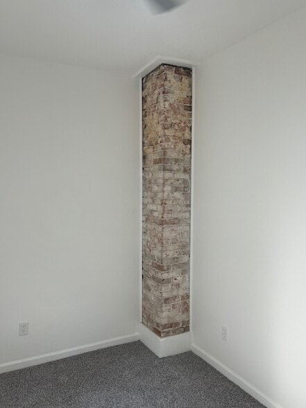 Building Photo - 64 Orchard St