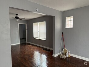 Building Photo - 5841 McArthur Ave