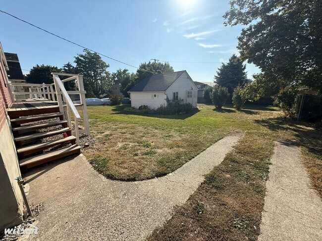 Building Photo - 1522 Browne Ave