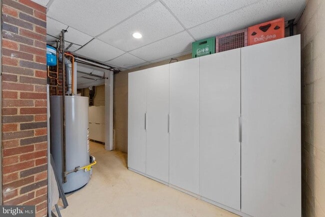 Building Photo - 3207 Circle Hill Rd