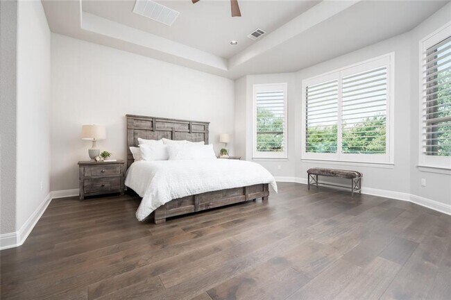 Building Photo - 16121 Golden Top Dr