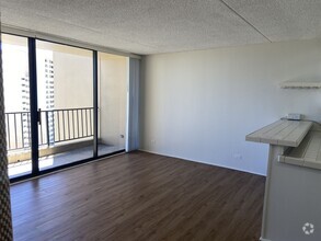 Building Photo - 1 bedroom in Chateau Waikiki