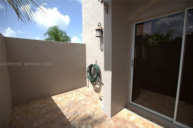 Building Photo - 6475 SW 129th Ave