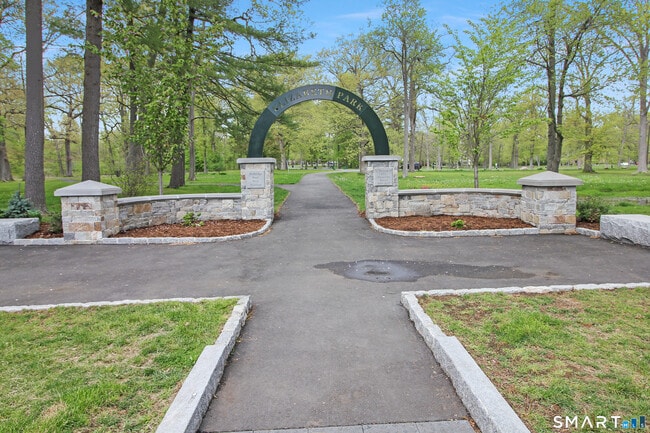 Building Photo - 45 Highland St