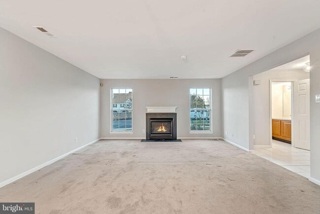 Building Photo - 4401 Aberdeen Ln