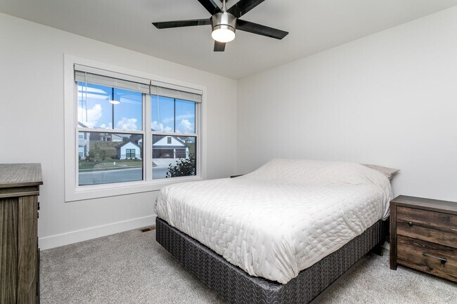 Building Photo - Luxury Breckenridge Park Home
