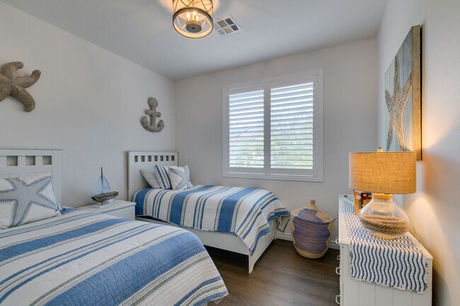 Building Photo - FULLY FURNISHED- Elegant 4-Bed, 3.5-Bath Home with Loft, Designer Finishes, and Expansive Backyard