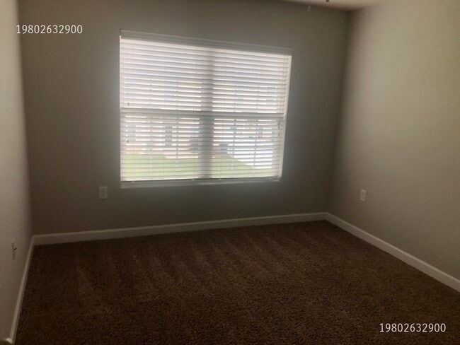 Building Photo - 2123 Shady Pond Dr