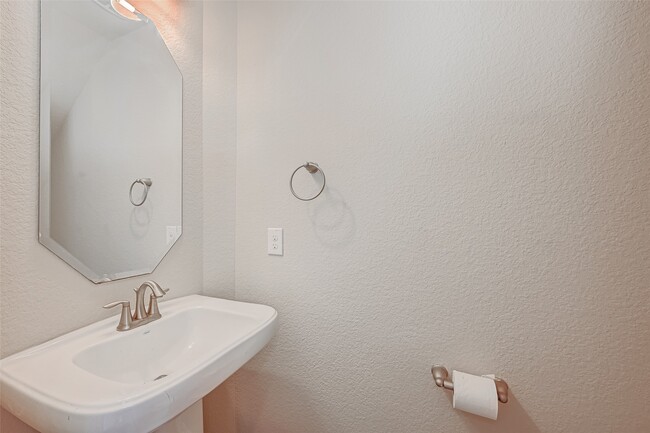 Building Photo - 9526 Bonbrook Bend Ln