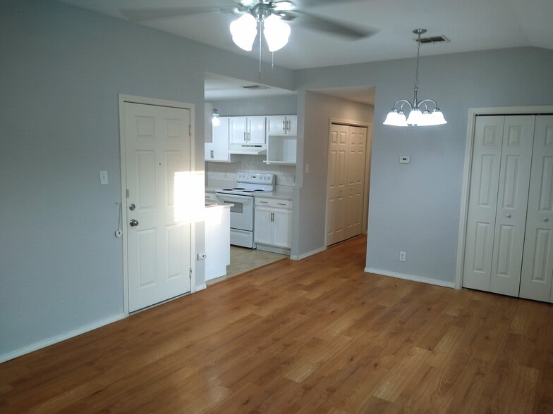 Living / Dining Area - 6306 Green Top Dr