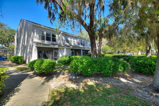 Building Photo - For rent Lake Mary townhouse 2Beth 2.5 bath