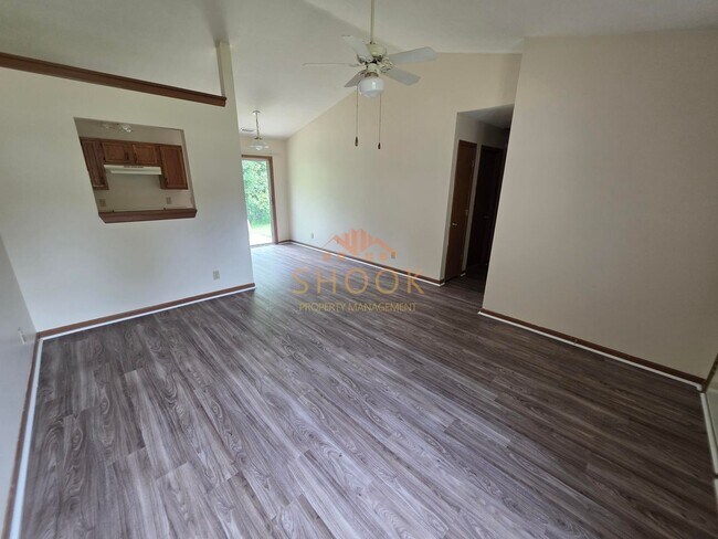 Building Photo - 2805/2807 Plaza Ln