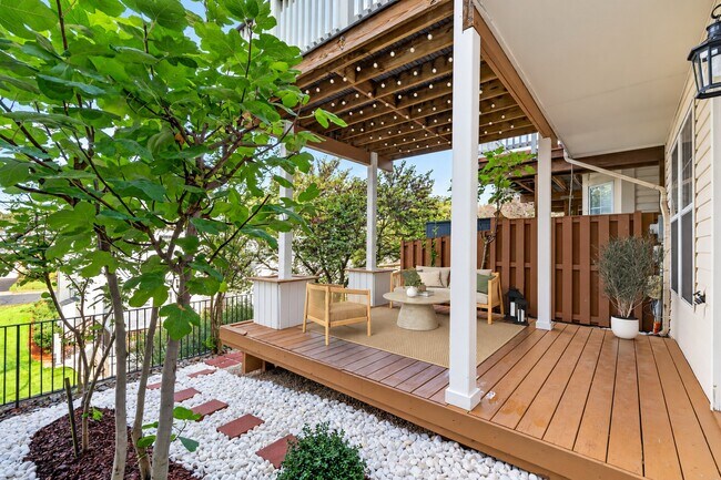 Building Photo - 46136 Aisquith Terrace