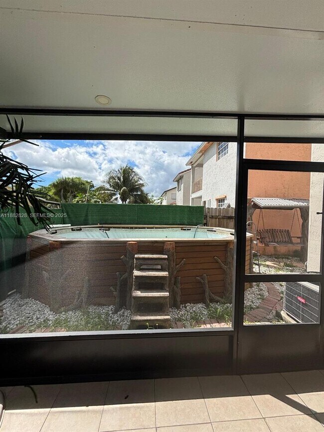 Building Photo - 1133 SE 13th Terrace