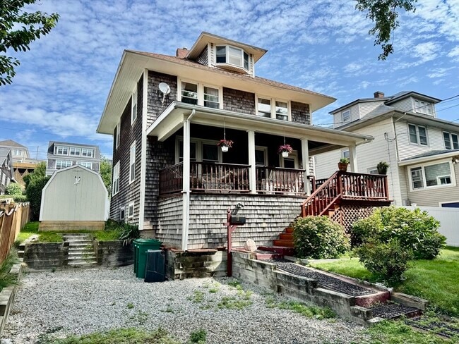 Building Photo - 11 Mayflower Rd