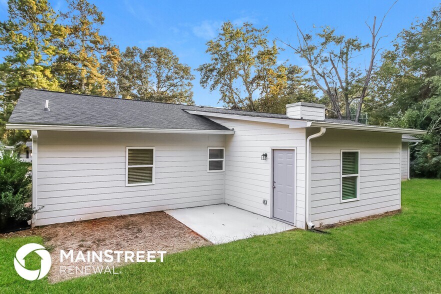 Building Photo - 430 Birch Ln SE