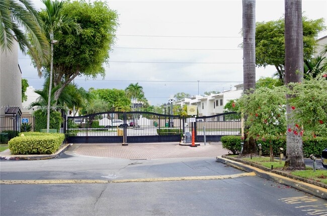 Building Photo - 8660 NW 6th Ln