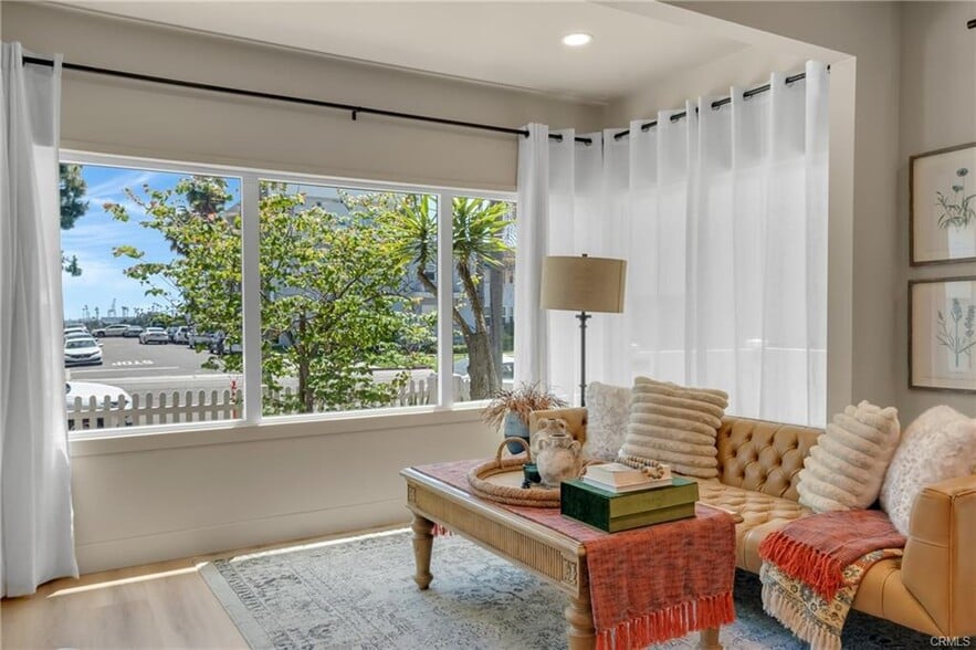 Building Photo - 1123 E Ocean Blvd