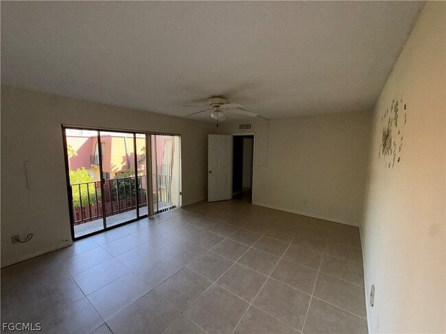 Building Photo - 1520 Park Meadows Dr