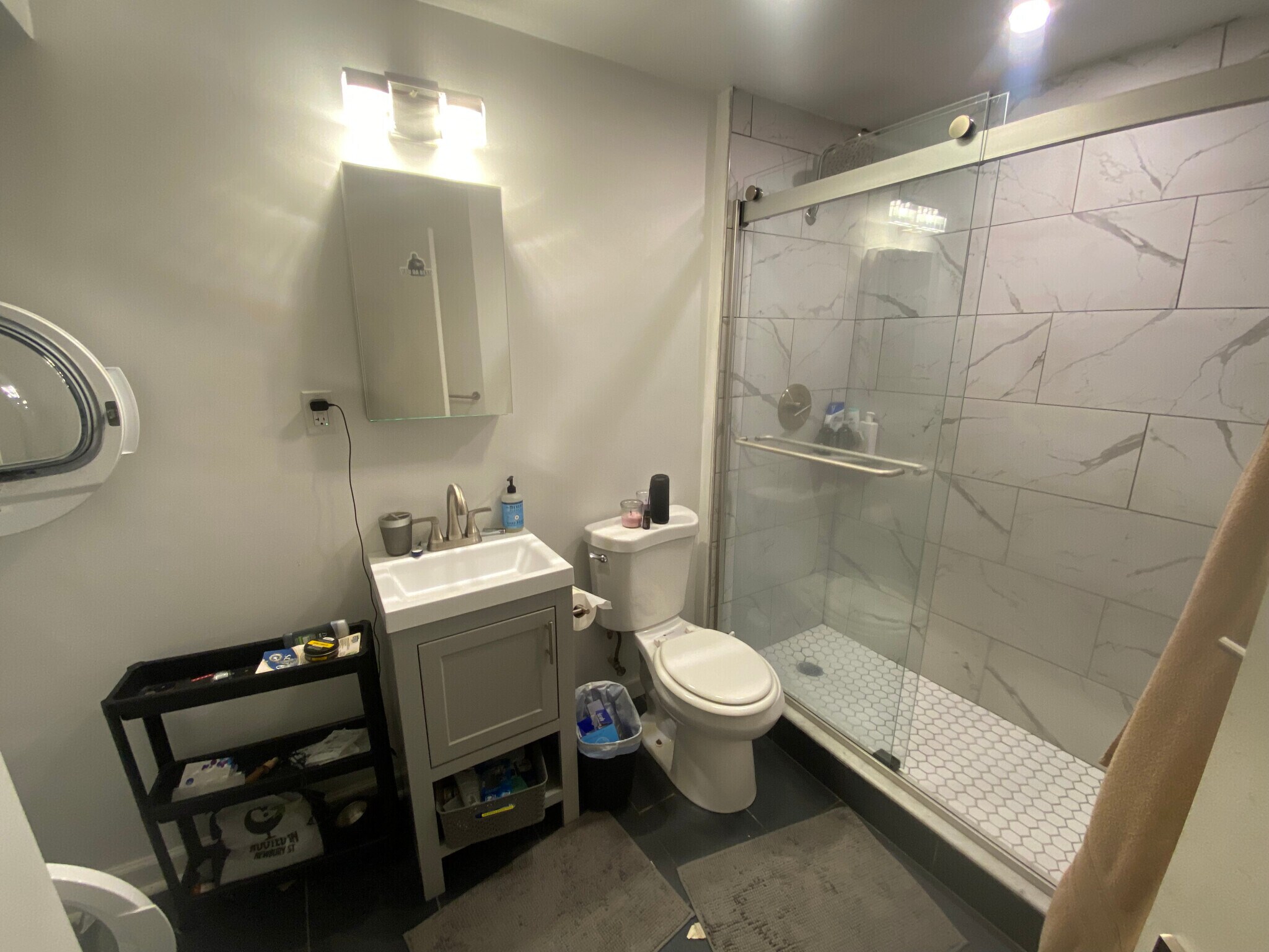 Building Photo - 20 Queensberry St