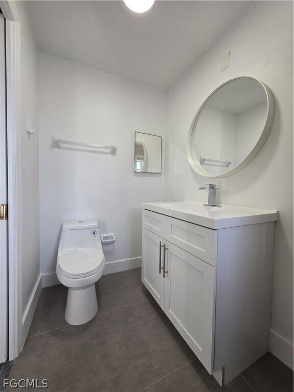 Building Photo - 2228 SE 19th Ave