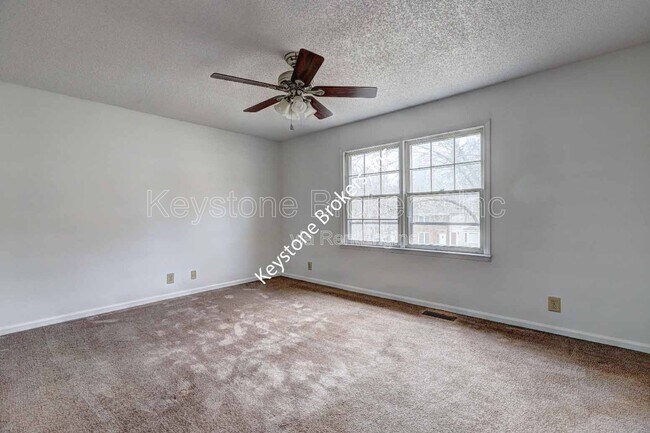 Building Photo - 119 Windermere Cir