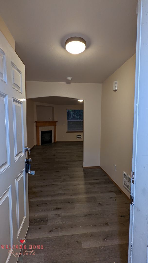 Building Photo - The amenities of an apartment community in...