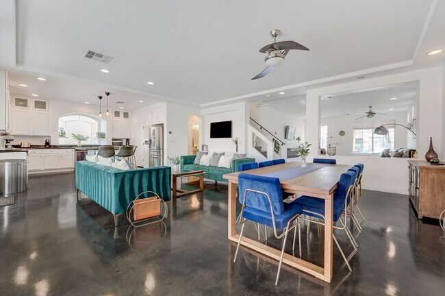 Building Photo - FANTASTIC FULLY UPGRADED FURNISHED RENTAL LOCATED IN THE SOUTHWEST!!!