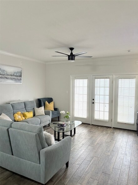 Building Photo - 622 Wilcrest Dr