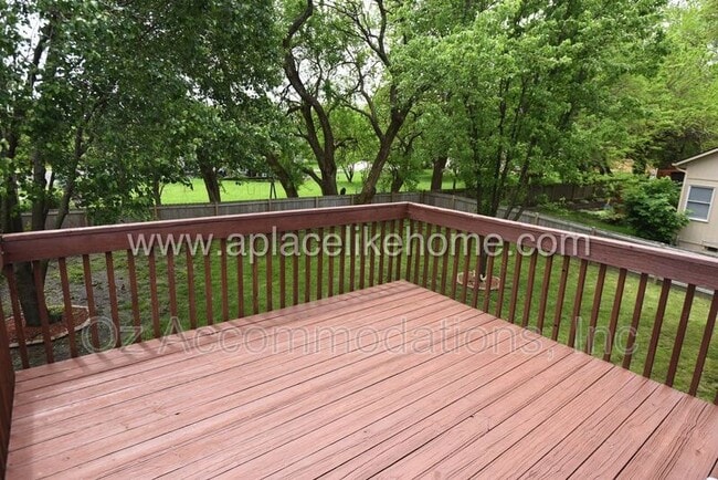 Building Photo - 6303 W 155th Pl