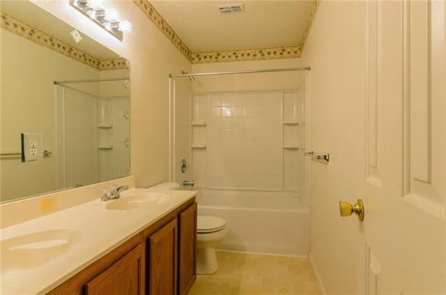 Building Photo - 704 Hanceville Way