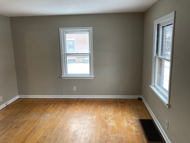 Building Photo - 1334 Huffman Ave