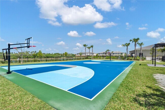 Building Photo - 496 NE 4th Terrace