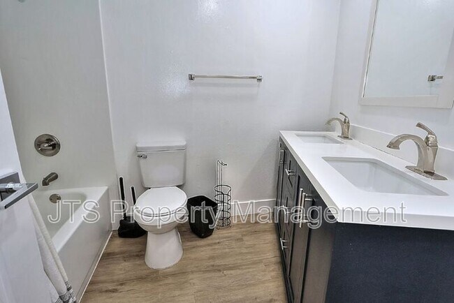 Building Photo - 10524 Croetto Way