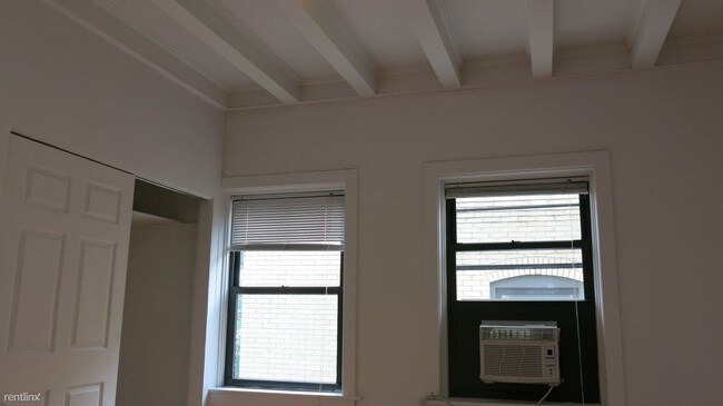 Building Photo - 3510 Louisa St