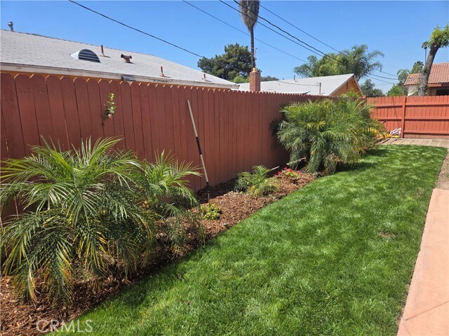 Building Photo - 7003 Conejo Dr