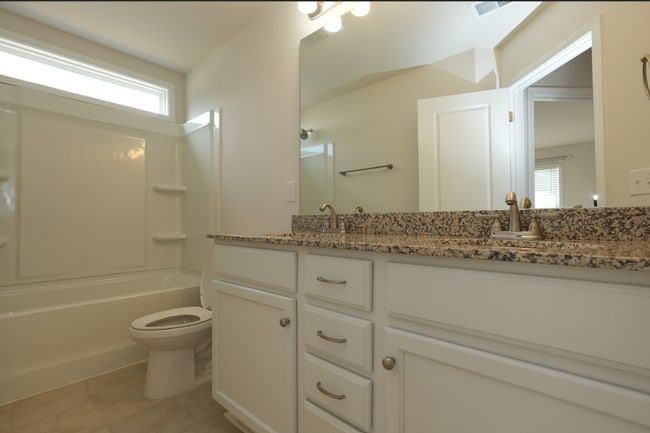 Building Photo - Charming 3-bedroom, 2-bath home!